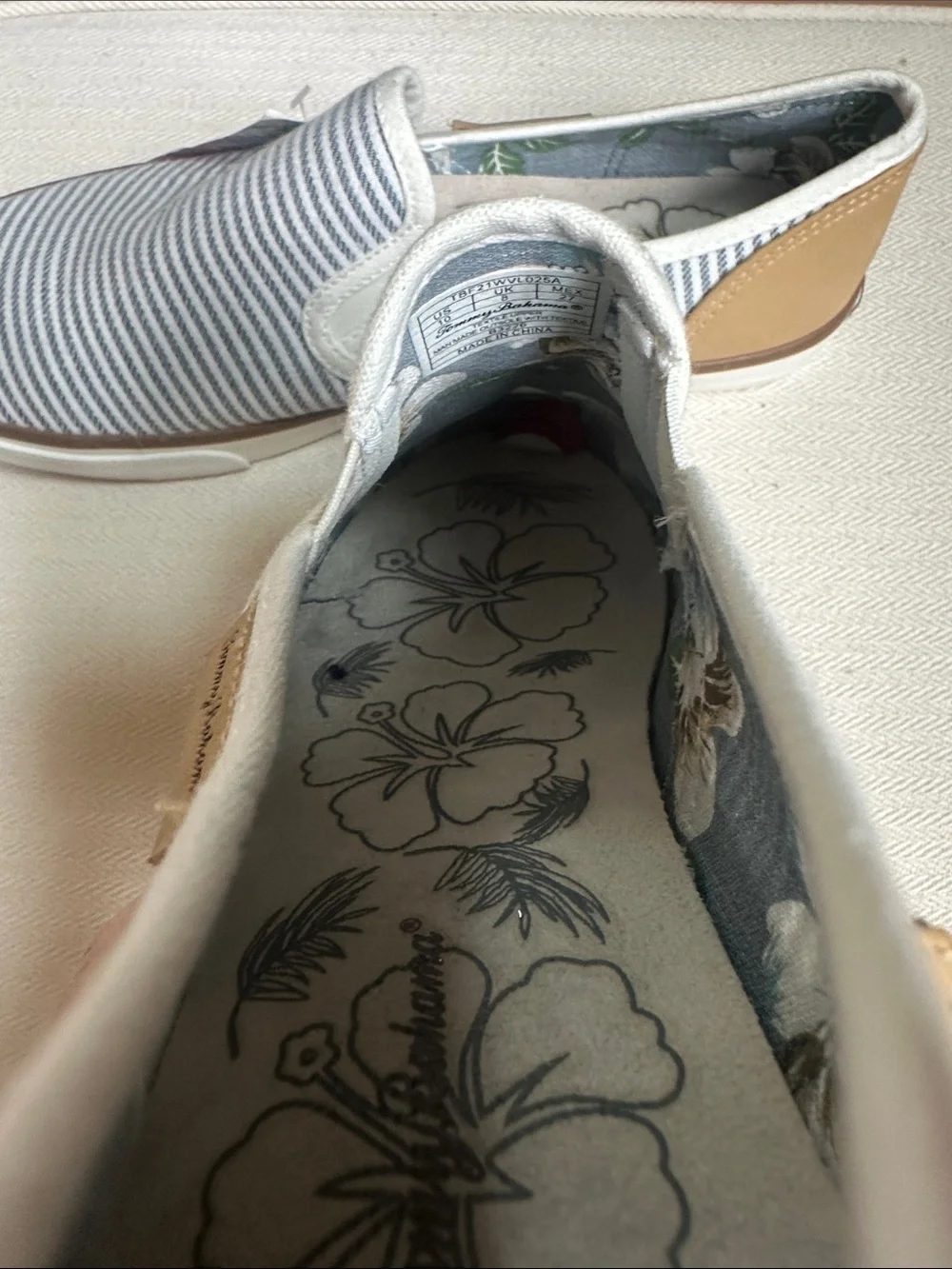 Tommy Bahama lightweight slip